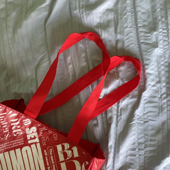 Red Lululemon Reusable Bag - Picture 10 of 12